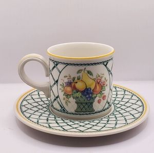 Villeroy & Boch Basket cup and saucer(2 extra saucers included)